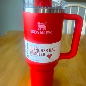Stanley 40oz. Quencher H2.0 Tumbler in red. Valentine’s Day edition.